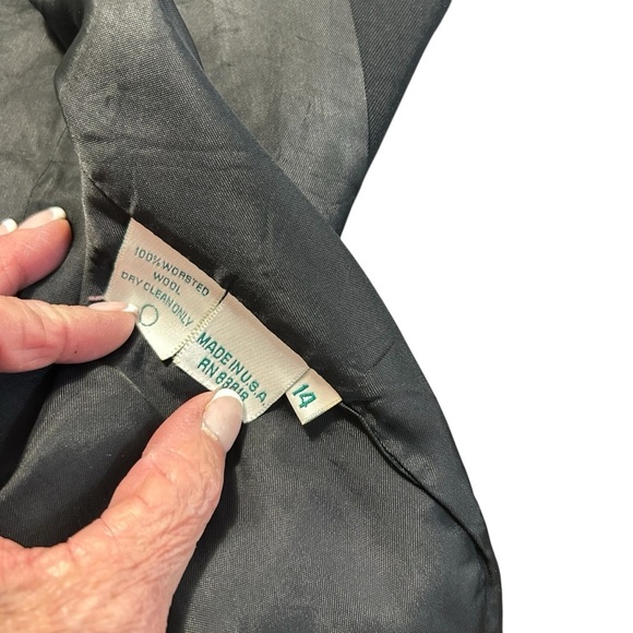 Austin Reed Black Button Front Wool Jacket  Sz 14 - Picture 10 of 11